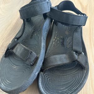 Teva sandals size 10w